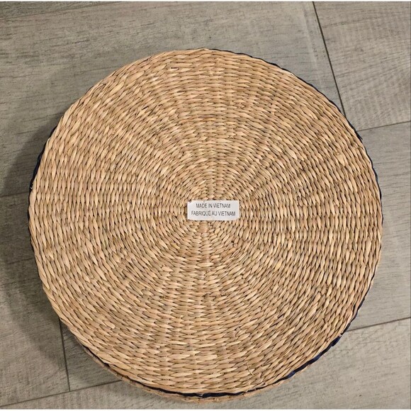 Pottery Barn Woven Seagrass Round Basket Placemats Holder - Picture 6 of 8